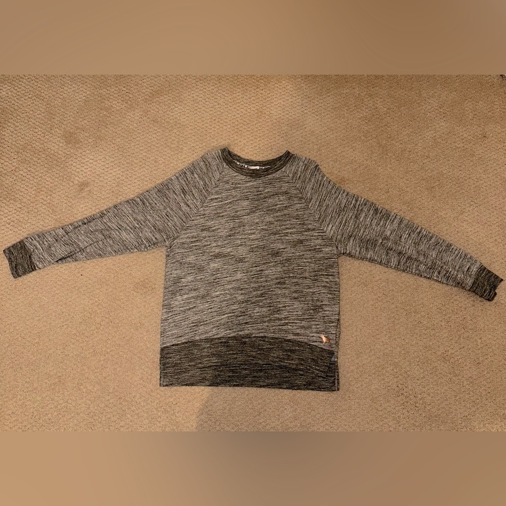 Barely Worn Victoria’s Secret PINK Crewneck Sweater Color Gray Size Small